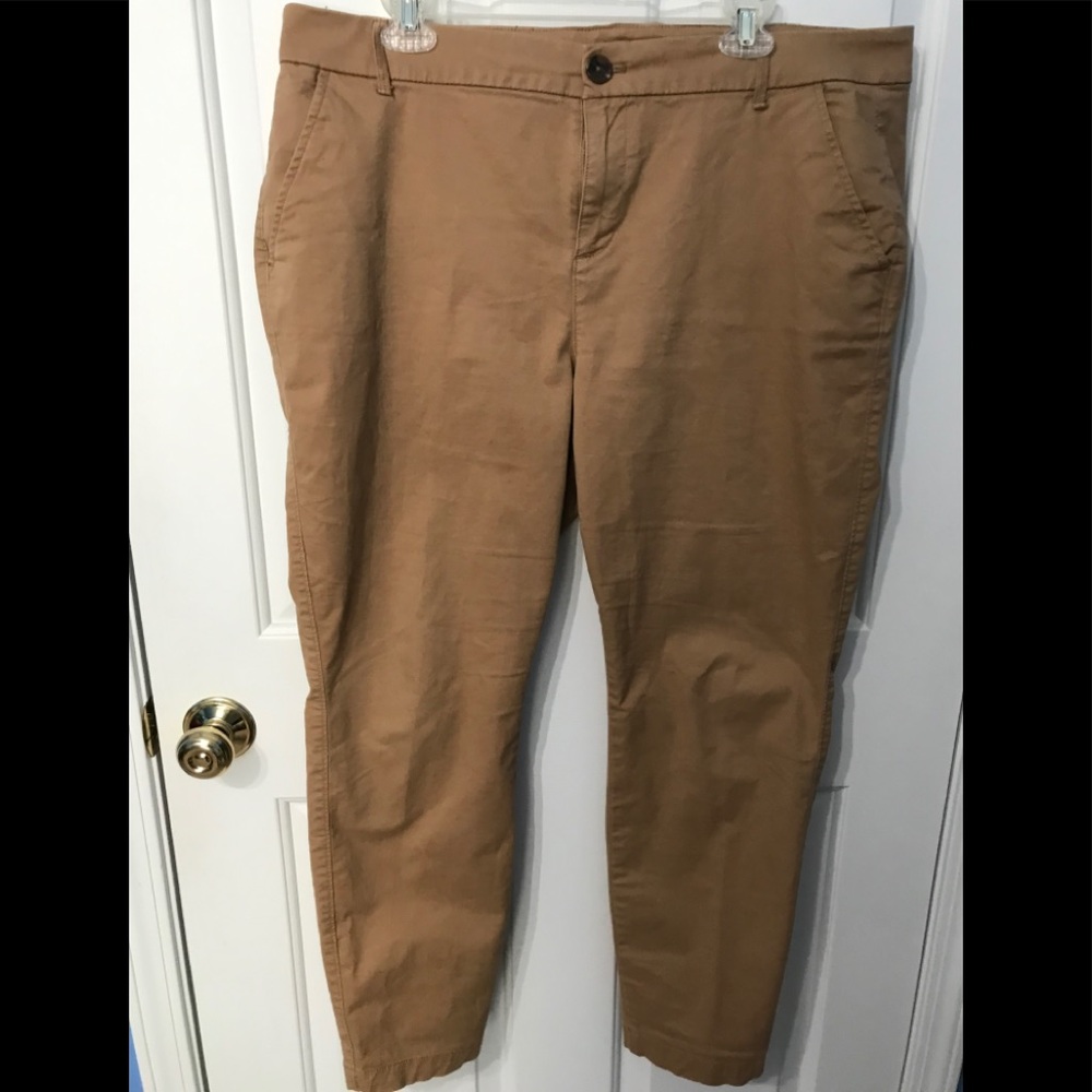 Khaki pixie pant